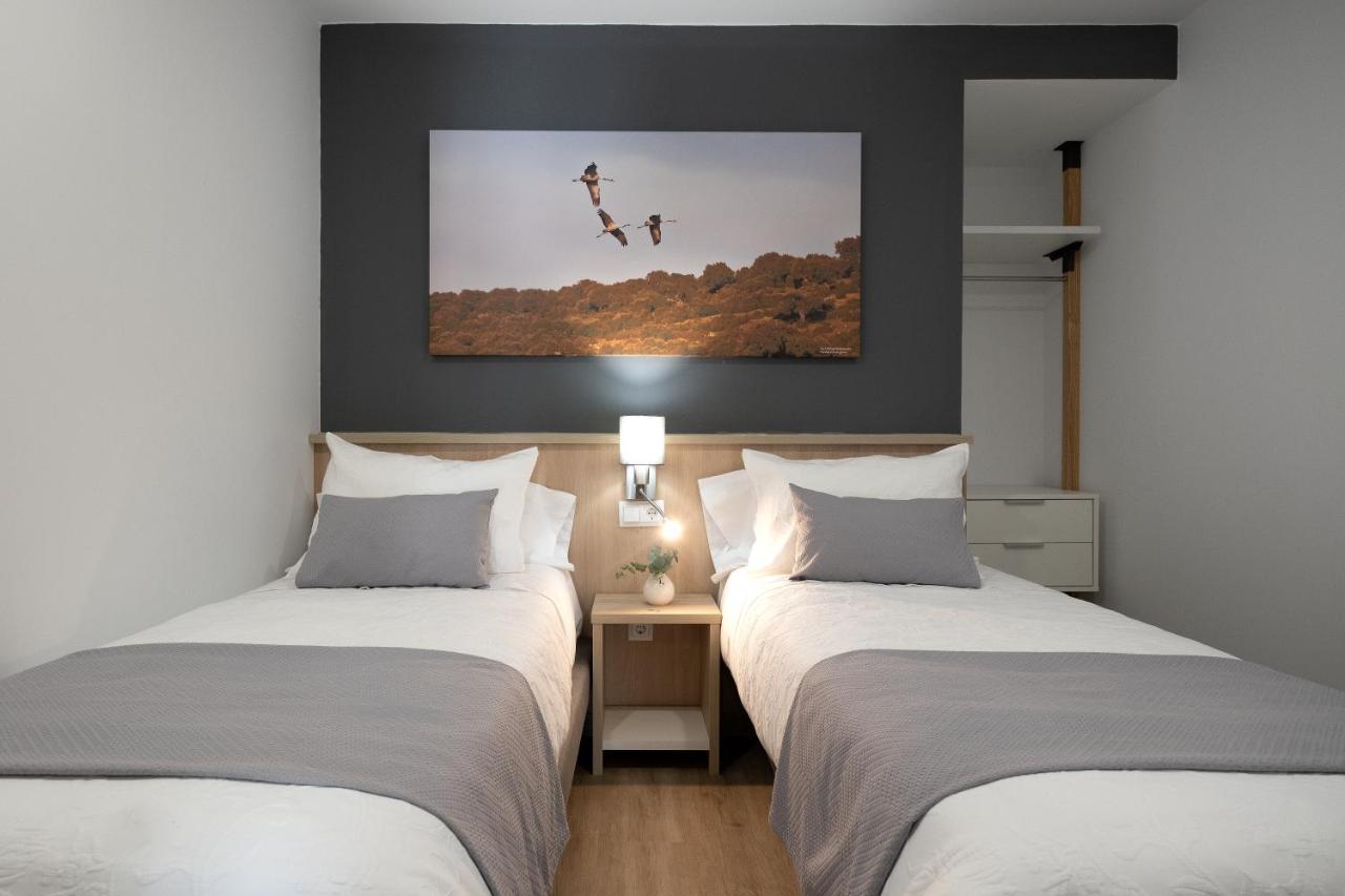 סלאמנקה Luxor Torre Del Clavero Apartments מראה חיצוני תמונה