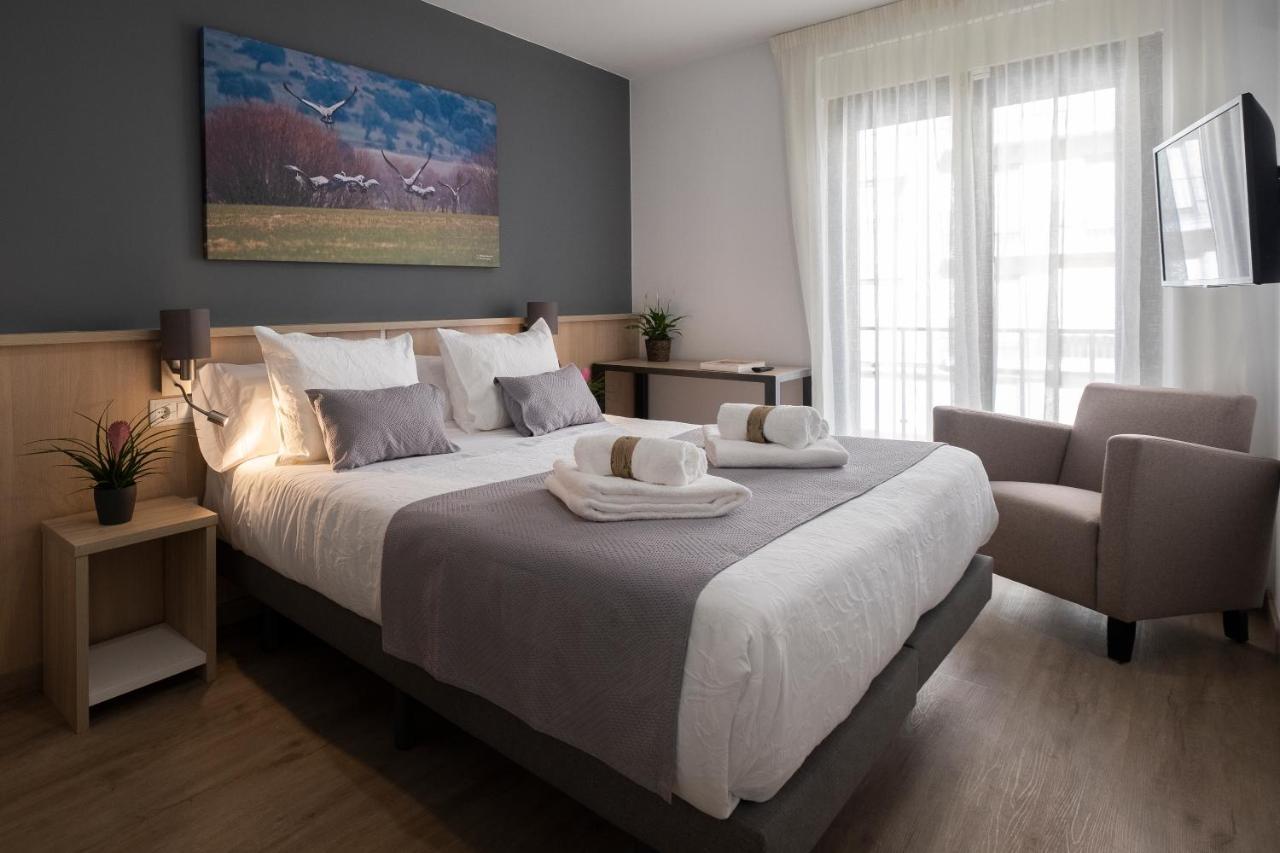 סלאמנקה Luxor Torre Del Clavero Apartments מראה חיצוני תמונה