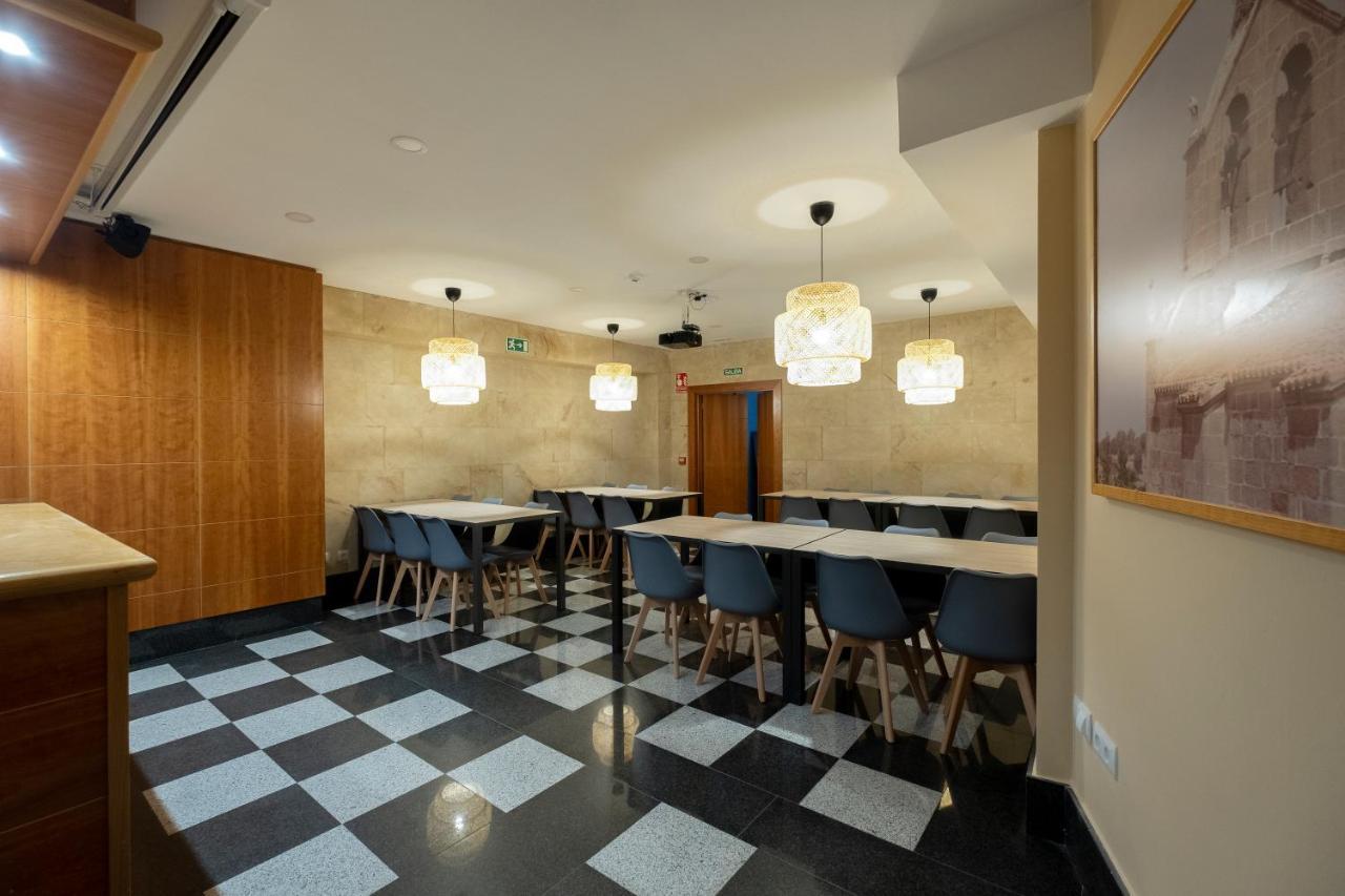 סלאמנקה Luxor Torre Del Clavero Apartments מראה חיצוני תמונה