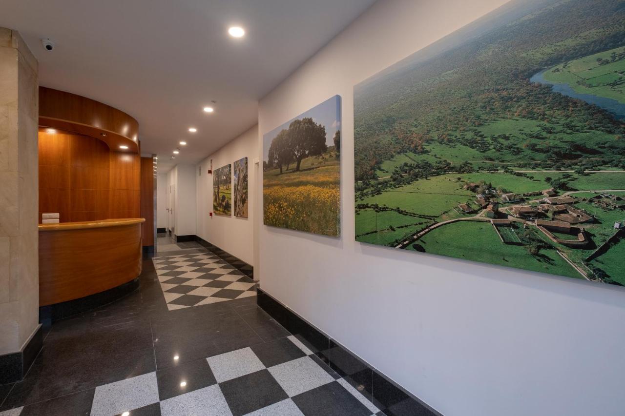 סלאמנקה Luxor Torre Del Clavero Apartments מראה חיצוני תמונה